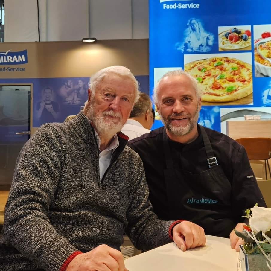 Herzlichen Glückwunsch zum 90. Geburtstag!