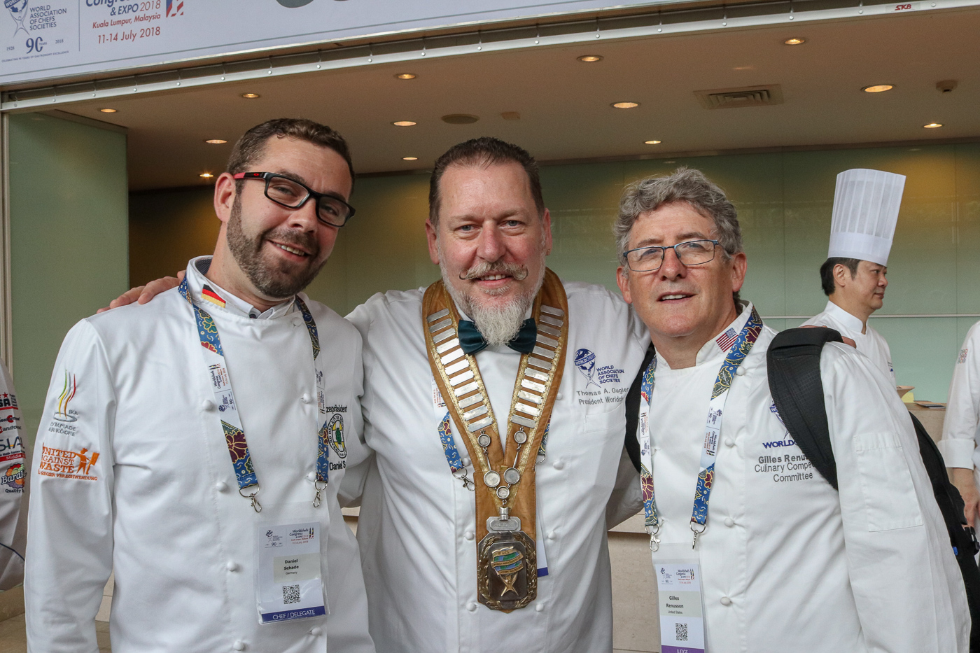 Familientreffen #2: VKD-Vizepräsident Daniel Schade mit Worldchefs-Präsident Thomas Gugler und Pastry Chef Gilles Renusson. Foto: Sonja Kuhl/VKD