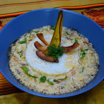 Magdalena Koch probierte viele exotische Gerichte auf ihrer kulinarischen Reise - hier Encocado. Foto: Privat