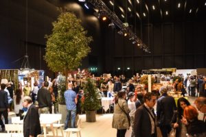 Blick in die Halle: Die Gustav ist ein Salon für internationale Konsumkultur. Foto: Udo Mittelberger