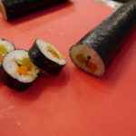 Gimbap sind Reisrollen, wie Sushi, aber ohne Fisch. "Das ist wie bei uns die Butterbrezn", sagt Bruno. Foto: Bruno Ebermann