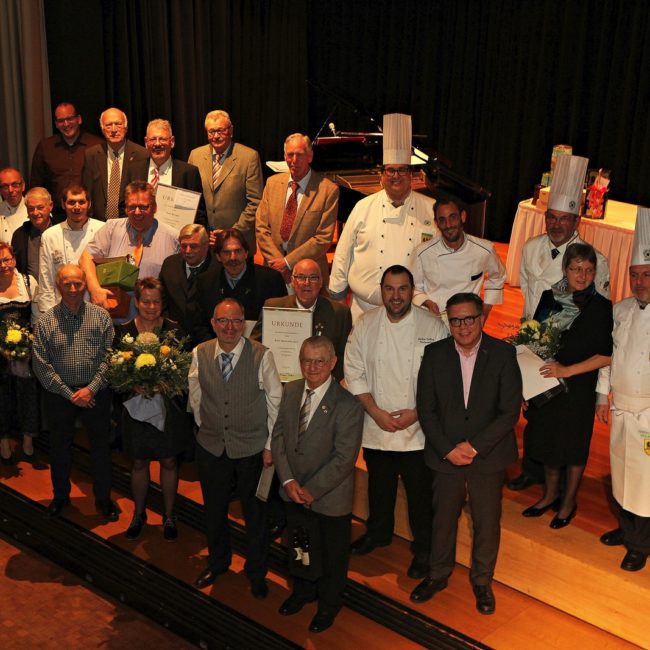 90 Jahre Köcheverein Heilbronn: das feierten die Köche bei einem Festabend mit zahlreichen Ehrungen. Foto: Michael Wagner