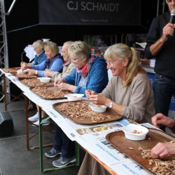 Der Krabbenpul-Wettbewerb ist eines der Highlights des Wochenendes. Foto: Messe Husum