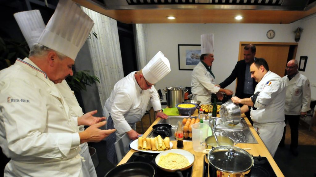 Lübecker Köche kochen für kranke Kinder