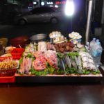 Eine große Auswahl an frischen Lebensmitteln im Straßenverkauf. Foto: Bruno Ebermann