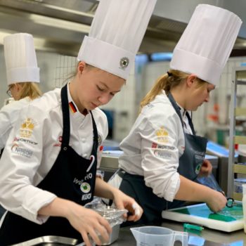 Letzte Vorbereitungen im Studentenwerk Trier. Foto: VKD