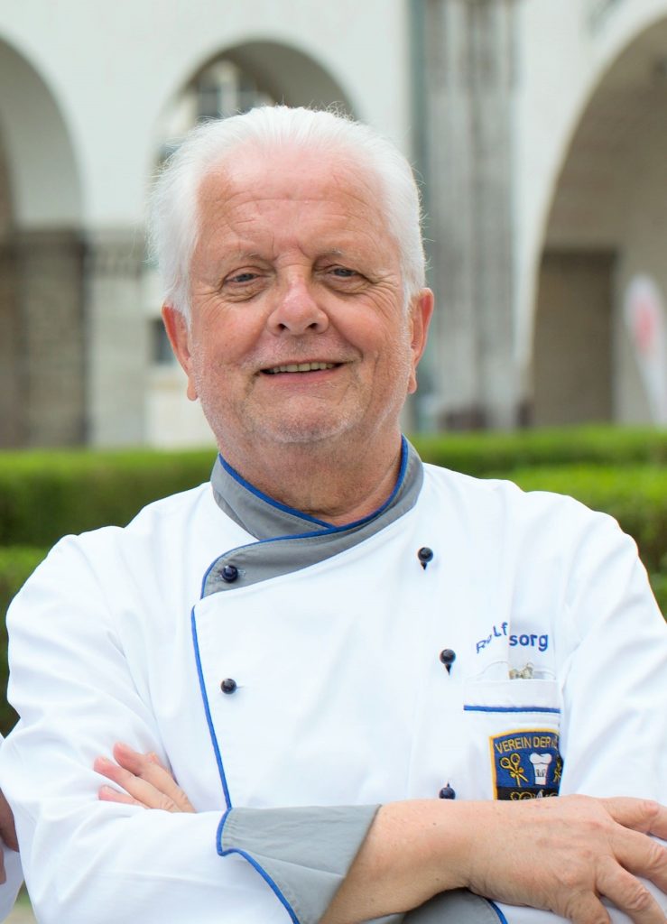 Vorsitzender Rolf Unsorg: „Uns geht es bei Veranstaltungen nicht um den Gewinn. Wir sind ein Verein, der Spaß am Kochen hat.“ Foto: Verein der Köche Bad Nauheim