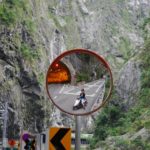 Spiegel-Selfie: Bruno hat den Taroko National Park auf dem Roller erkundet. Foto: Privat