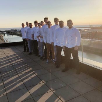 Morgen mit Aussicht: Die Teilnehmer des Jugendcamps Niedersachsen 2019. Foto: Landesverband der Köche Niedersachsens