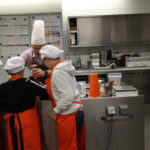Kleine Küchenmeister ganz groß: Beim International Chefs Day durften die Kinder das Kommando übernehmen. Foto: VKD