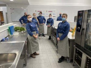 Beste Bedingungen nach der Modernisierung: In der BBS II Emden wurde die neue Küche bereits in Betrieb genommen. Foto: Berufsschule