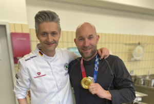 Ronald Rauhe mit Teammanager Ronny Pietzner 