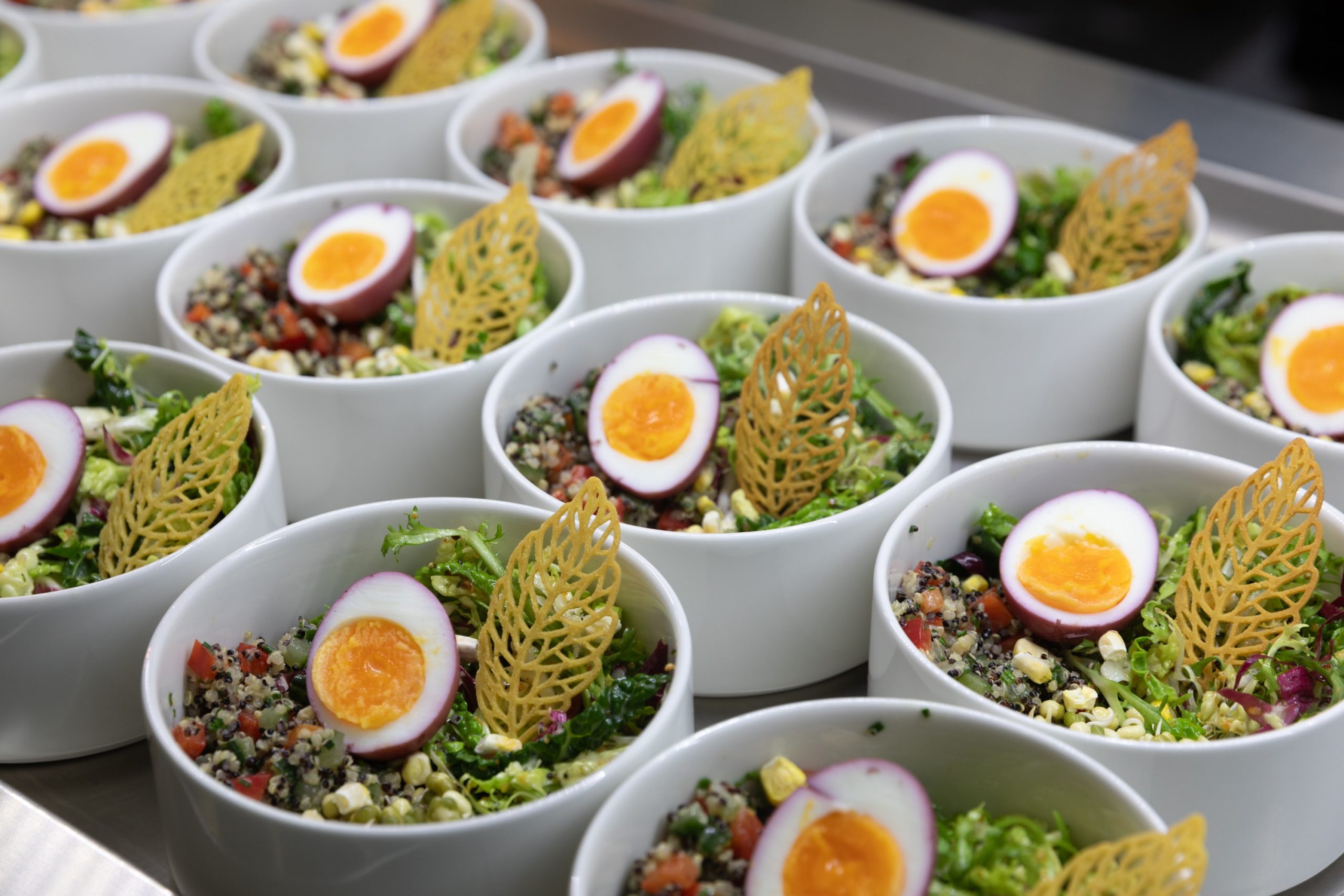 Küche en vogue: Aktuelle Trends großküchentauglich umsetzen