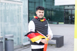 Teammitglied Nemat Safari hat auch in Stuttgart die Mannschaft im Support tatkräftig unterstützt.