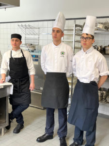 Jannes Vieweg (links) mit dem Zweiplatzierten Kai Linke (Mitte) und Ramon Schugk.