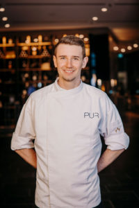 Andreas Schoibl, Sous-Chef im Zwei-Sterne-Restaurant PUR im Kempinski Hotel Berchtesgaden 