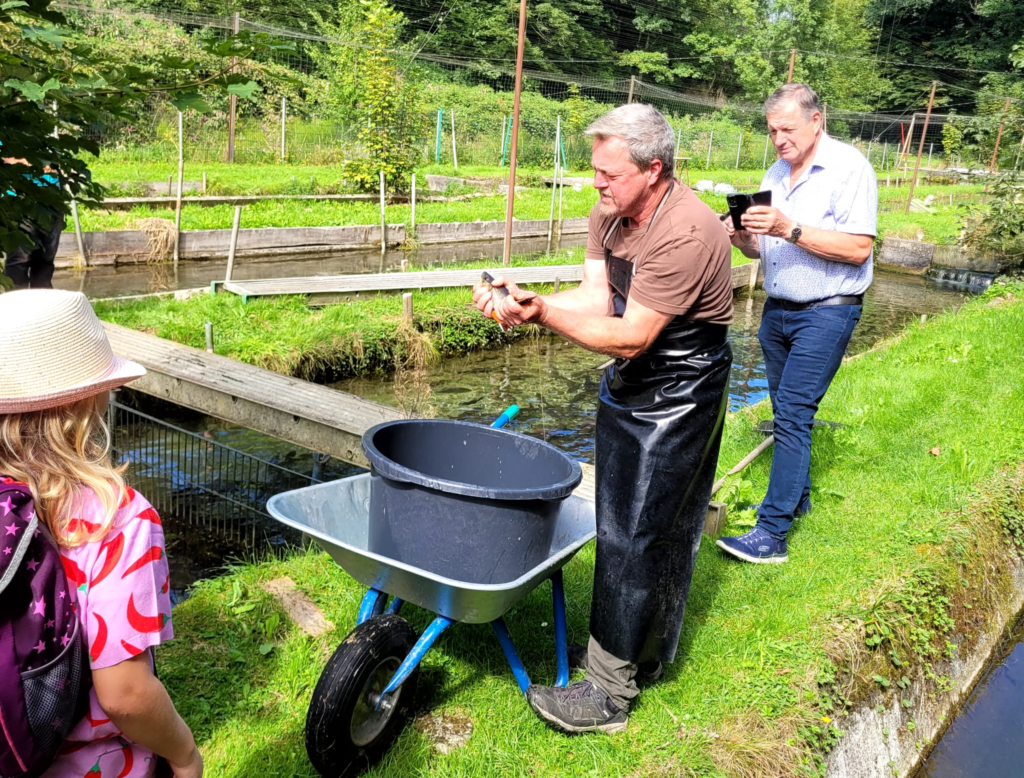 Besuch beim Fischweiher an der Salzach