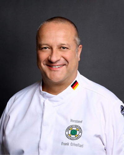 Porträt 760x820 Frank Crivellari