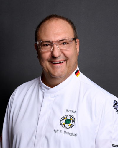 Porträt 760x820 Ralf B. Meneghini