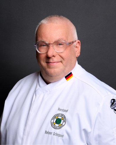 Porträt 760x820 Reiner Schopen