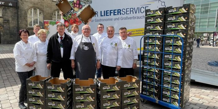 Über 1.000 Kilo Spargel für den guten Zweck