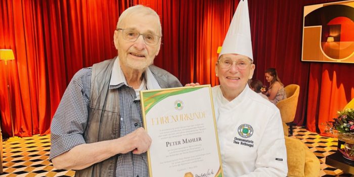 Peter Mahler wird Ehrenmitglied des Ehrensenats
